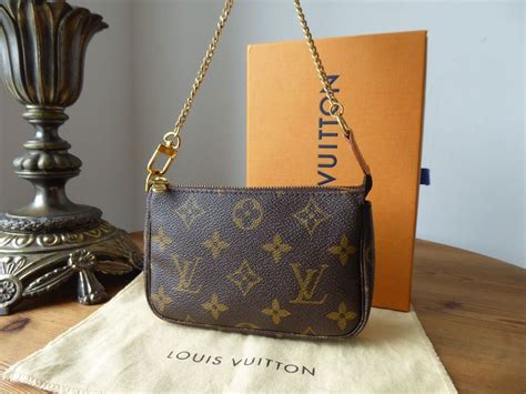 louis vuitton bag mini pochette|louis vuitton small handbags pochette.